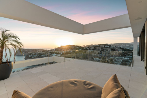 Elegante chalet de diseño con fantásticas vistas al mar en Cala Llamp