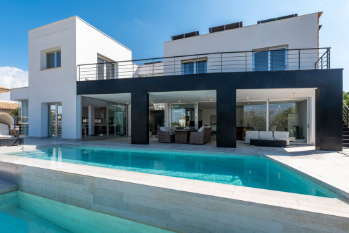 Chalet topmoderno con piscina en Sa Torre