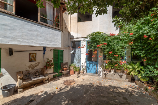 Céntrica y amplia casa tradicional con patio y terraza en Sóller