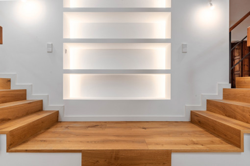 Escalera a la segunda planta