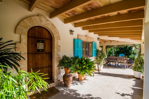 Típico entrada a la finca