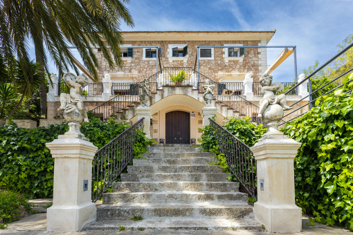 Vista exterior y acceso