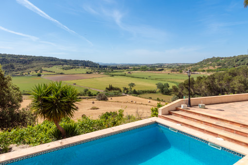 Piscina y vista