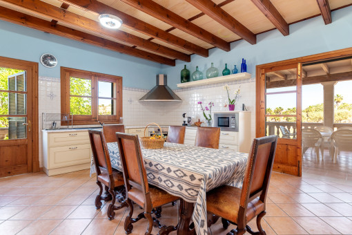 Cocina y comedor