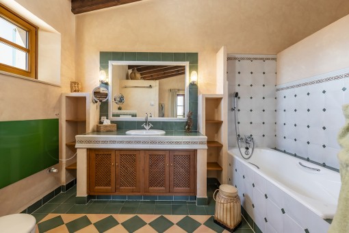 Baño con bañera