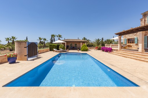 Piscina soleada