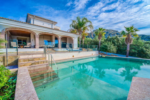 Villa de lujo con piscina y vistas al mar desde la azotea en Bonaire