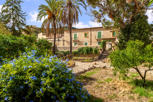 Casa de pueblo histórico con jardín grande en Manacor de la Vall