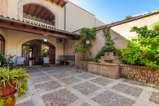 Magnífica casa de pueblo del siglo XVII en el centro de Campos