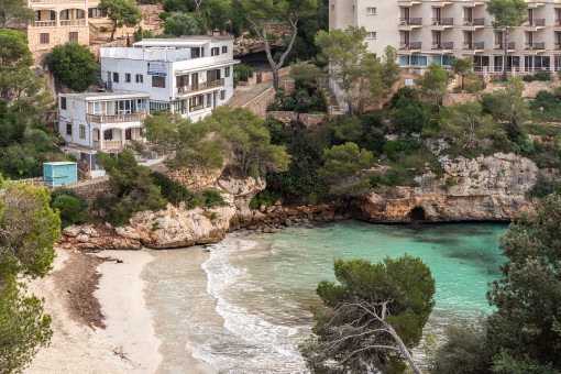 Piso reformado en planta alta con pintorescas vistas a la bahía de Cala Santanyí