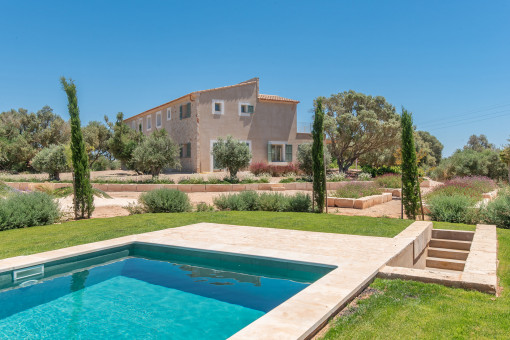 Finca con piscina