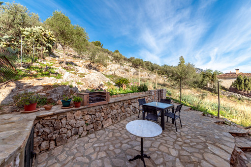 Terraza y barbacoa