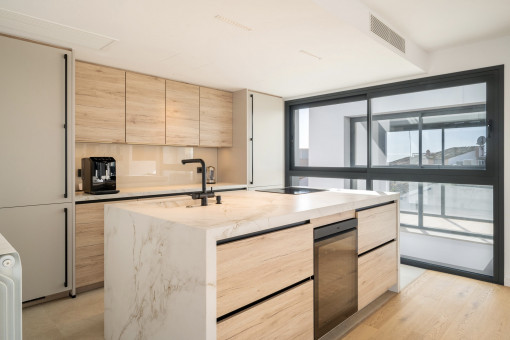 cocina de diseno con electrodomesticos de marca