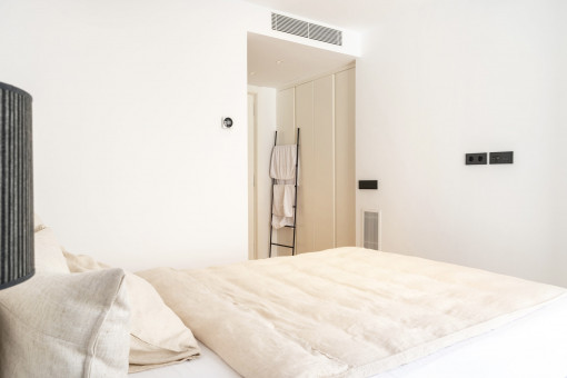 uno de los tres dormitorios