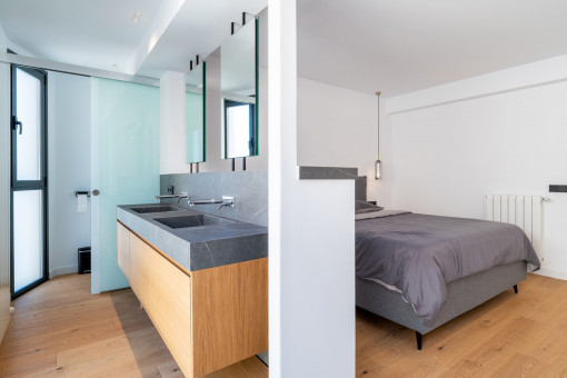 dormitorio principal con bano