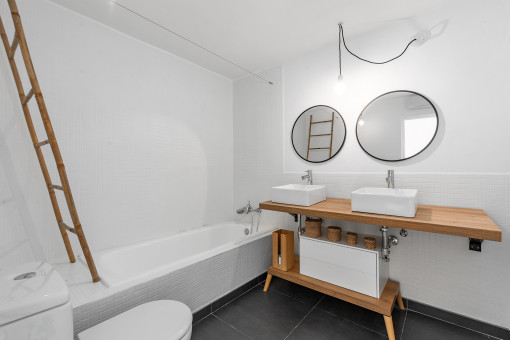 Cuarto de baño estilo minimalista