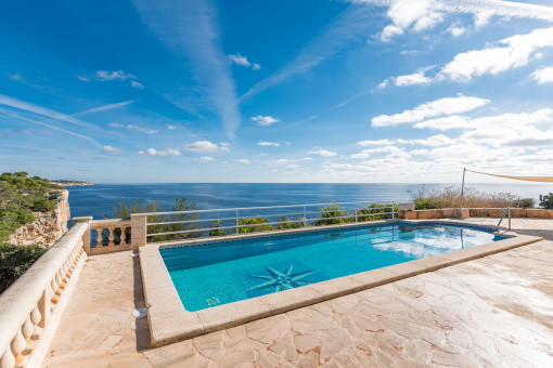 Fantástica área de piscina al lado del mar