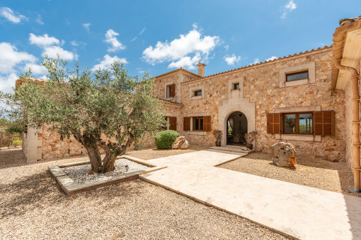 Fantástica finca con piscina, garaje y vistas a la naturaleza en Santanyí