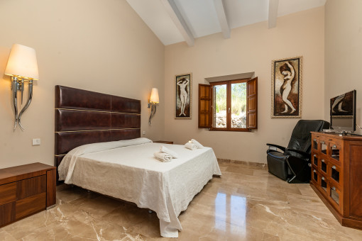 Espacioso dormitorio