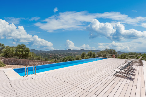 Piscina en zona especatcular
