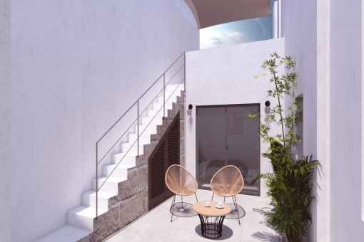 Piso modernizado en planta baja con patio y solarium cerca del centro de Alcudia