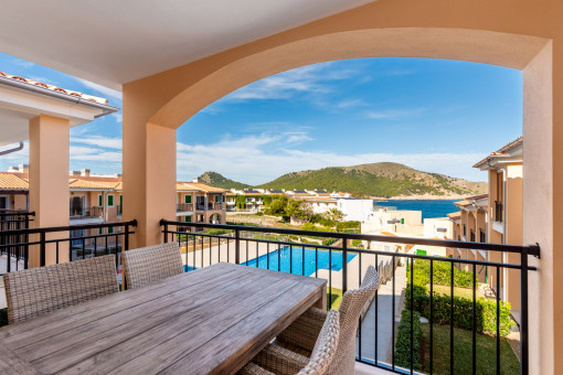 Fantástico piso con vistas al mar a pocos metros de Cala Agulla