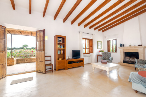 Salón con acceso al exterior