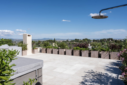 Terraza en la azotea con vistas panorámicas