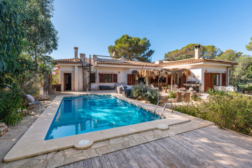 Encantadora villa con piscina y encantador jardín en una ubicación privilegiada cerca del Parque Natural de Mondragó