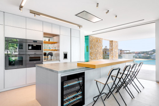Bright and open layout