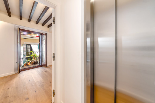 el ascensor llega directamente al piso