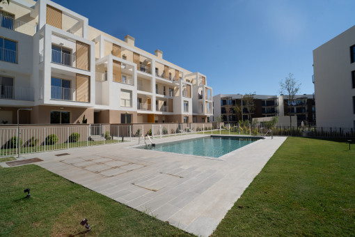 Zona comunitaria con piscina