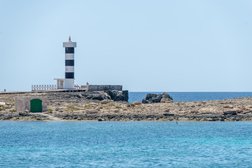 El faro de Cala Gaviota
