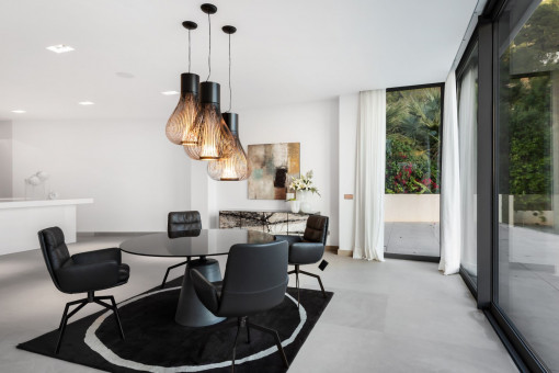 Light-flooded property