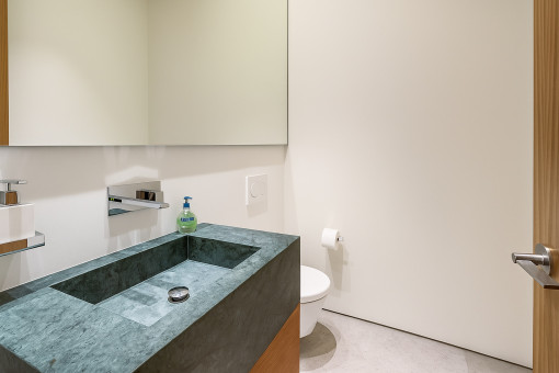 Aseo de cortesía en el nivel de entrada