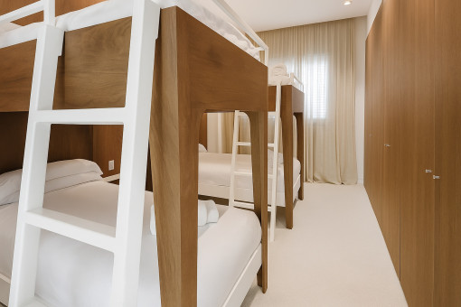 Dormitorio infantil en la planta superior