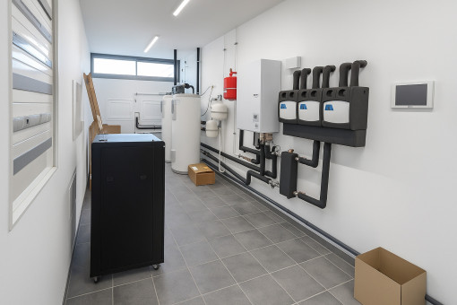 Cuarto de máquinas en la planta baja