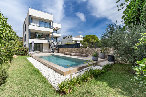 Lujoso dúplex con vistas al mar y piscina privada en San Agustín