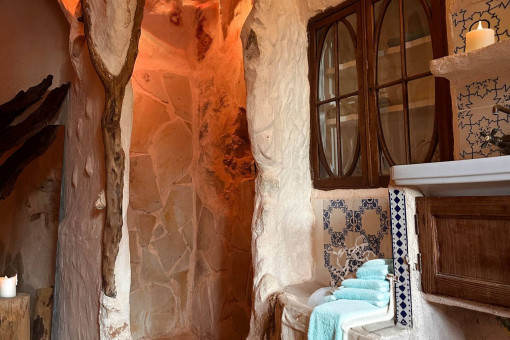 Segundo baño con arquitectura inspirada en la naturaleza