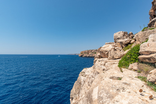 Costa Cala Llombards