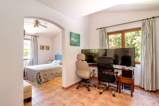 Primer dormitorio en el ala izquierda