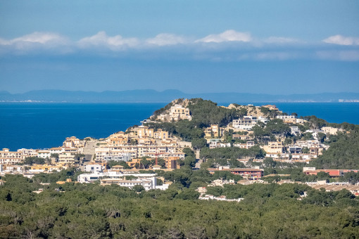 Vistas 360 grados al mar, a Menorca y al pueblo de Capdepera