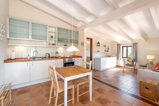 Cocina, salón y comedor