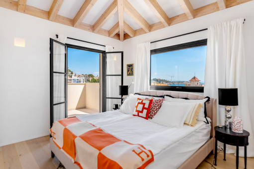 Dormitorio principal con terraza