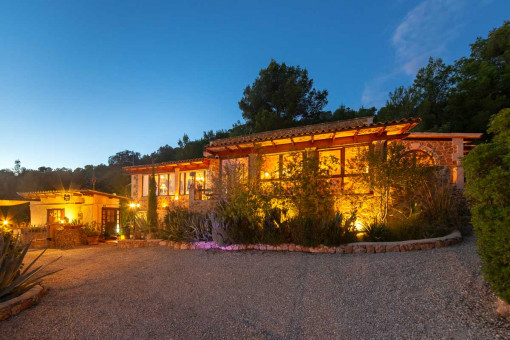 Finca de noche