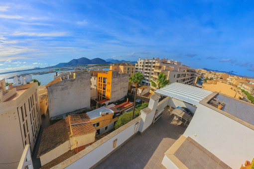 port-alcudia-spacious-terrace-walking-distance-sandy-beach-2
