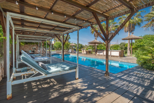 Terraza de la piscina