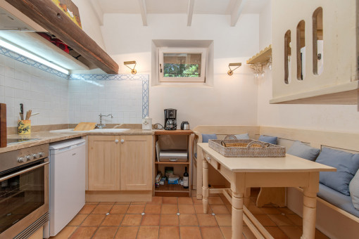 Cocina casa de invitado 2