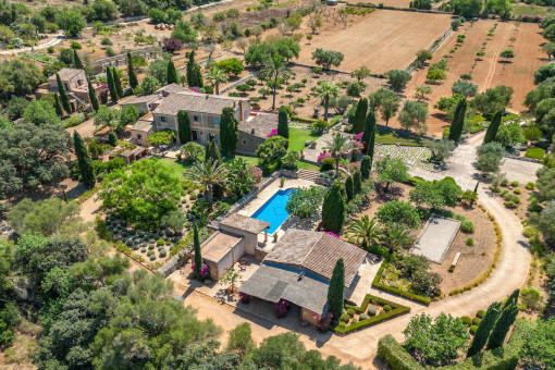 Finca romántica con 2 casas de invitados, piscina y maravillosas vistas panorámicas cerca de Felanitx