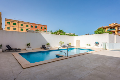 Piscina comunitaria